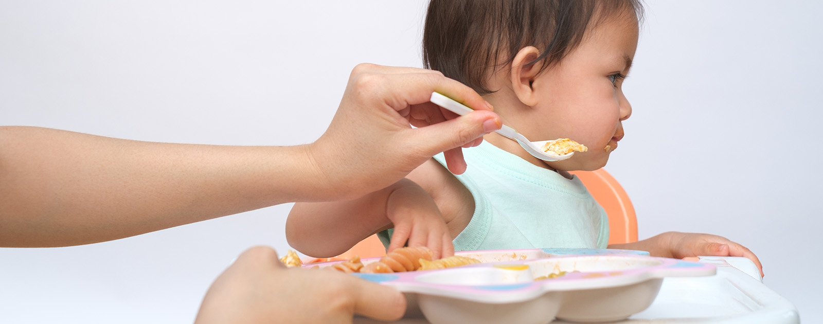 Bebê não quer comer? Veja dicas práticas para lidar com a recusa alimentar na introdução alimentar